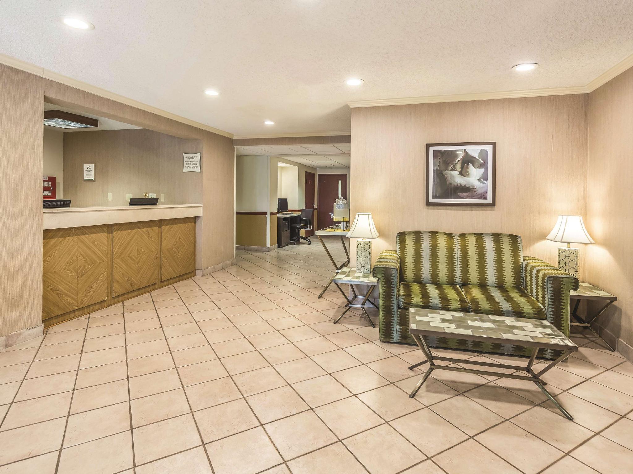 La Quinta Inn & Suites By Wyndham Jacksonville Mandarin Exterior foto
